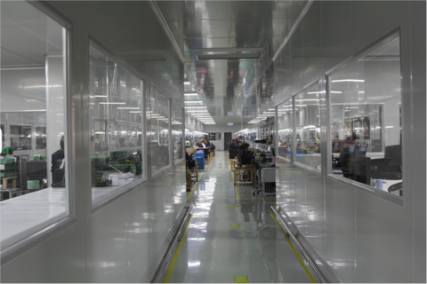 民營(yíng)企業(yè)如何敢于擔(dān)當(dāng)勇于創(chuàng)新突破？請(qǐng)看一一  疾風(fēng)勁草識(shí)虹潤(rùn)